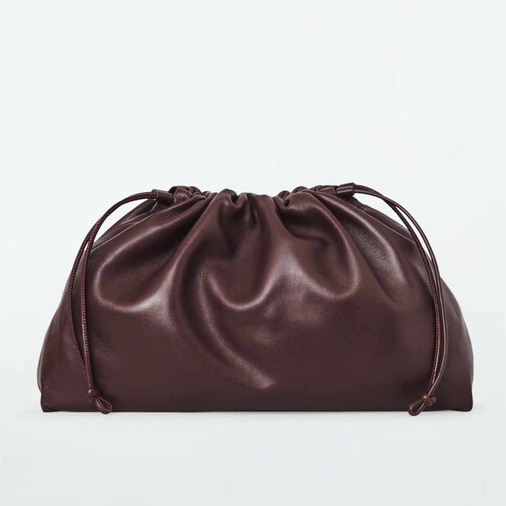 Cos large cavatelli pouch in  Bordeaux